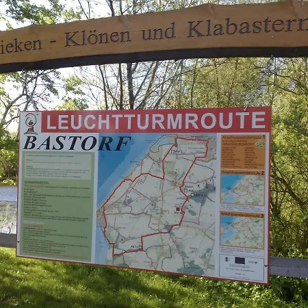 Inspektorenhaus Am Jagdschloss Mit Meerblick Hohen Niendorf Exterior foto